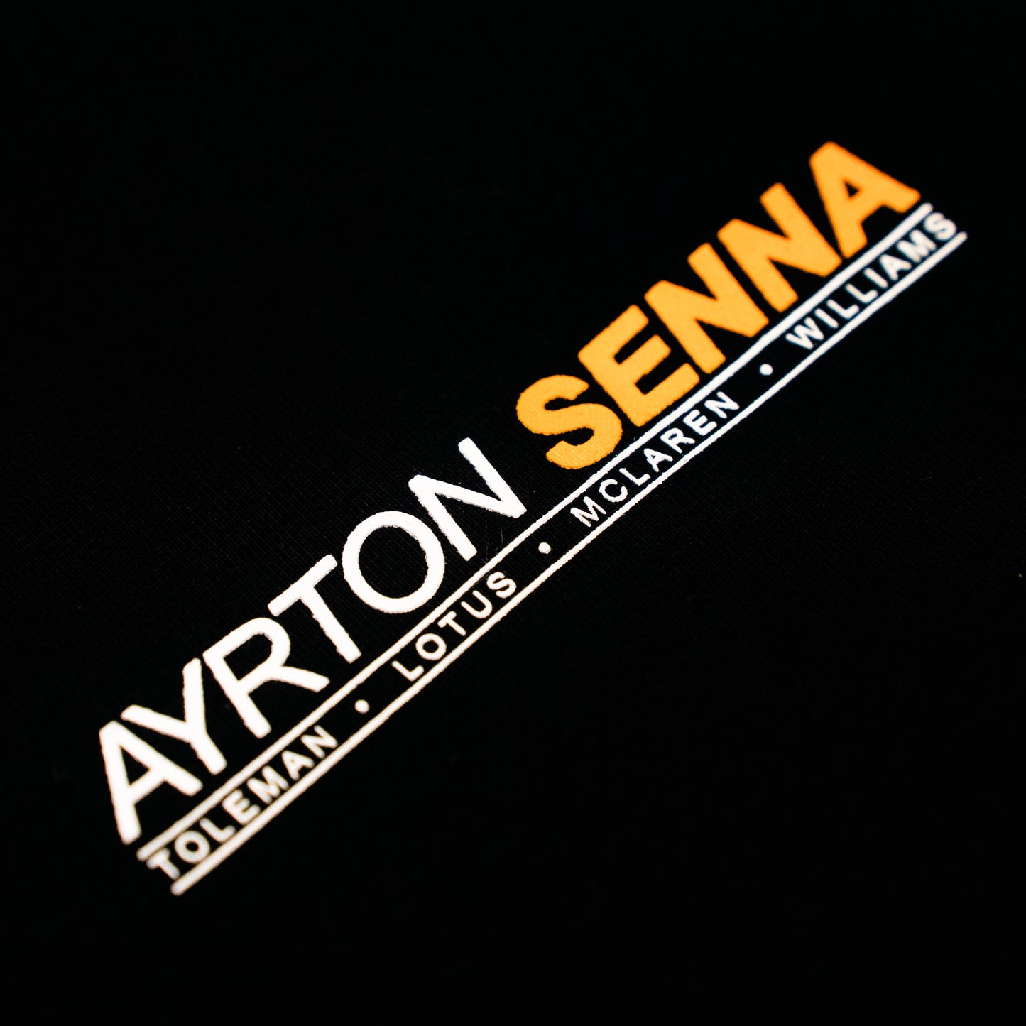 Senna: The Iconic Helmet (Color Negro)
