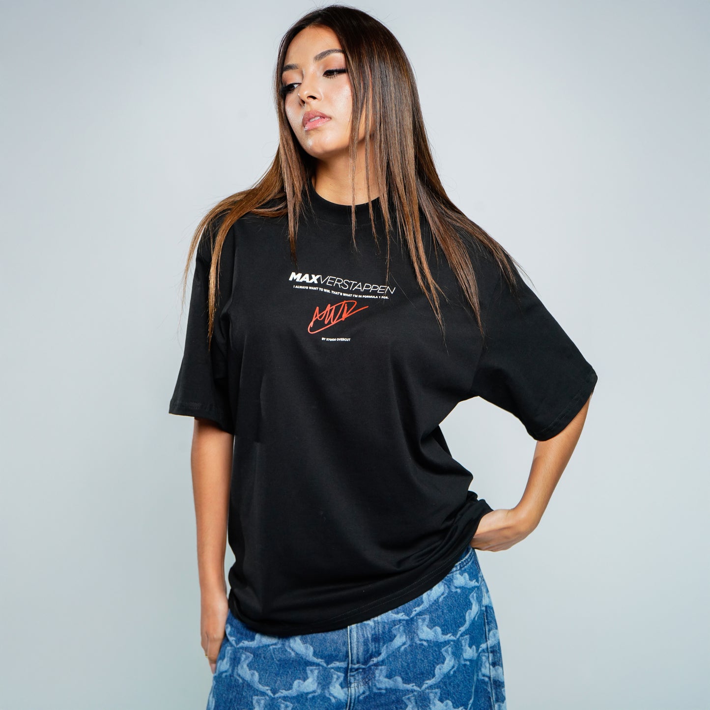 Max Verstappen: Unstoppable (Color Negro)